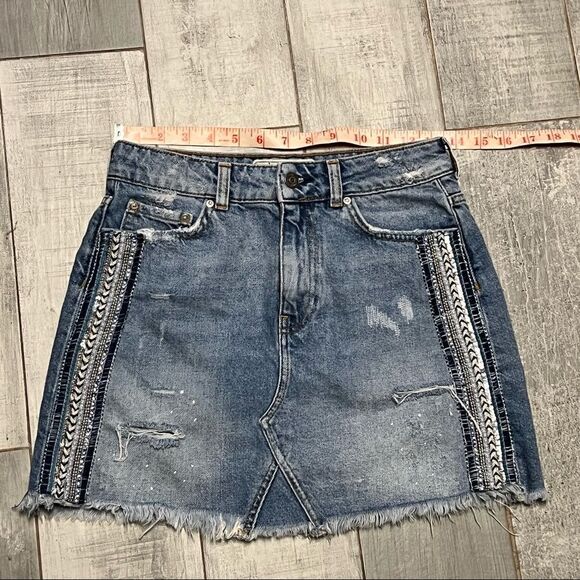 Free People Silver Pearl Crystal Side Stripe Embellished Denim Jean Mini Skirt 2 - Picture 5 of 8